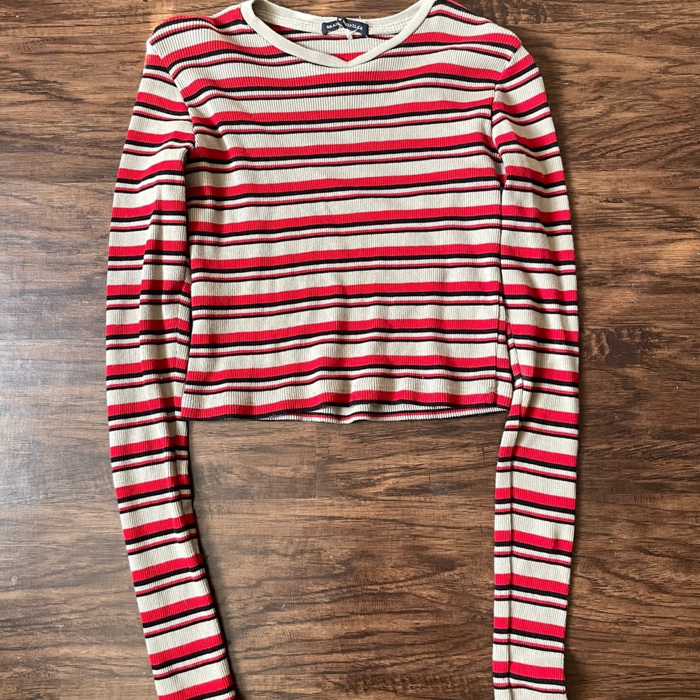Brandy‎ Melville cropped long sleeve